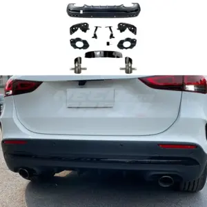 Diffuser With Black Exhaust Tips Voor Mercedes GLA H247 AMG Line & GLA35 AMG – O-O – GLA35 AMG Look, Hoogglans Zwart