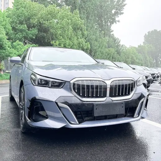 Front Bumper Trims For BMW 5 Series G60/G61 M Sport & i5 M60 Only – Racing Look, Gloss Black