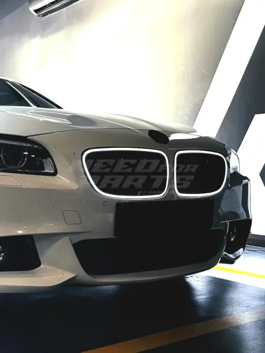 LED Double Line Grille For BMW 5 Series F10/F11 Standard & M Sport & M550d Only – M Performance Look, Gloss Black