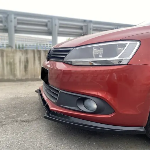 Voorspoiler voor Volkswagen Jetta Mk6 (A5) (Sedan) Pre-Facelift – Sport Look, Hoogglans Zwart
