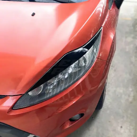 Koplampspoilers voor Ford Fiesta Mk7 (CB1) Pre-Facelift Standard – Sport Look, Hoogglans Zwart