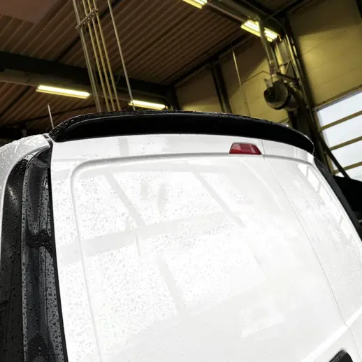 Dakspoiler voor Volkswagen Caddy Mk4 (Minivan) – Sport Look, Hoogglans Zwart