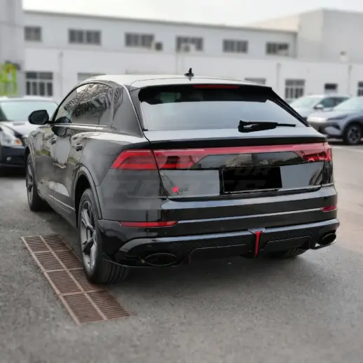 Diffuser met LED-remlicht en zwarte uitlaatsierstukken voor Audi Q8 S Line/SQ8 4M (SUV) Facelift – O-O – RSQ8 Racing Look, Hoogglans Zwart