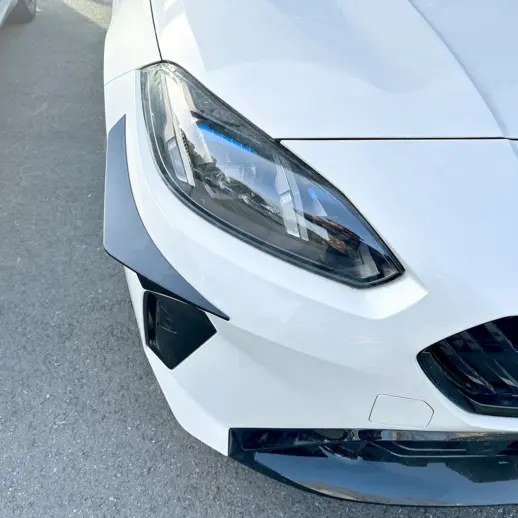 Canards voorbumper voor BMW 1 Series F70 M Sport & M135 – M Performance Look, Hoogglans Zwart