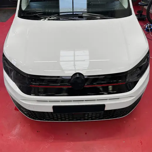 Koplampspoilers voor Volkswagen Caddy Mk4 (Minivan) – Sport Look, Hoogglans Zwart