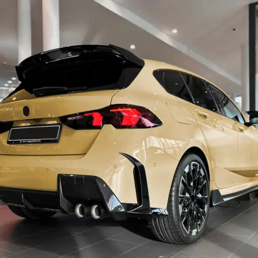 Achterbumper canards voor BMW 1 Series F70 M Sport & M135 – M Performance Look, Hoogglans Zwart