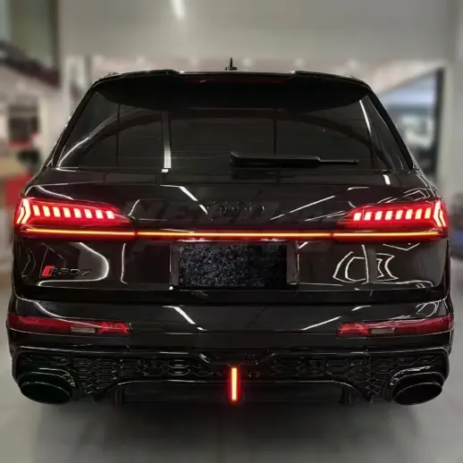 Diffuser met LED-remlicht en zwarte uitlaatsierstukken voor Audi Q7 S Line/SQ7 4M (SUV) Facelift – OO-OO – SQ7 Racing Look, Hoogglans Zwart