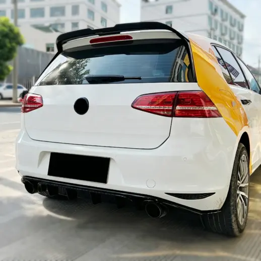 Diffuser voor Volkswagen Golf 7 (Hatchback) Standard & GTI & GTD & GTE – O-O – Racing Look, Hoogglans Zwart