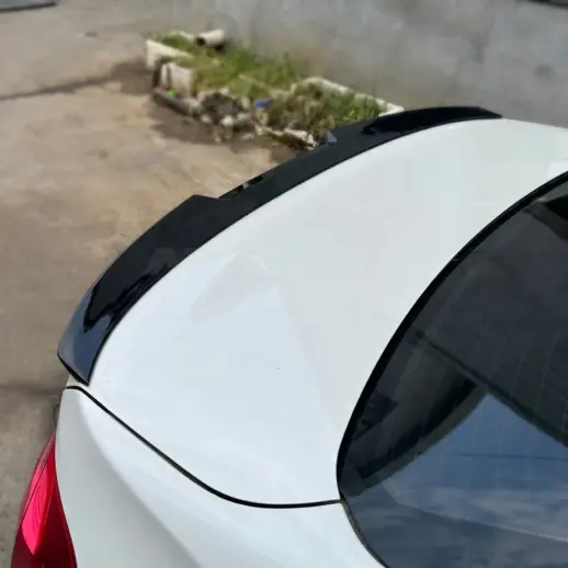 Achterspoiler voor BMW 3 Series F30 – M4 Look, Hoogglans Zwart