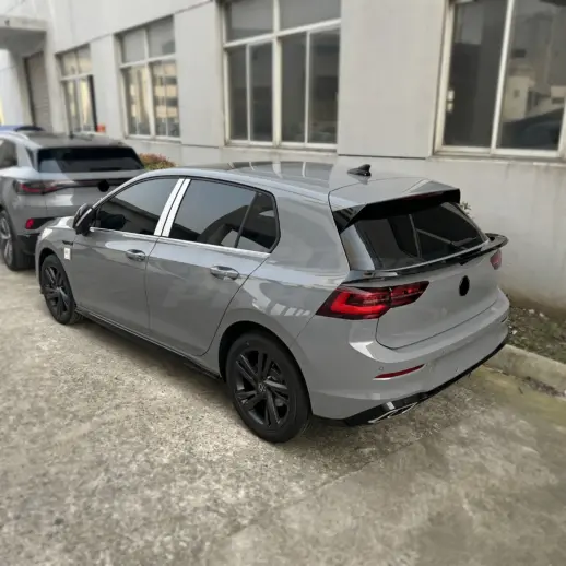 Middenspoiler voor Volkswagen Golf 8/8.5 (Hatchback) – Sport Look, Hoogglans Zwart