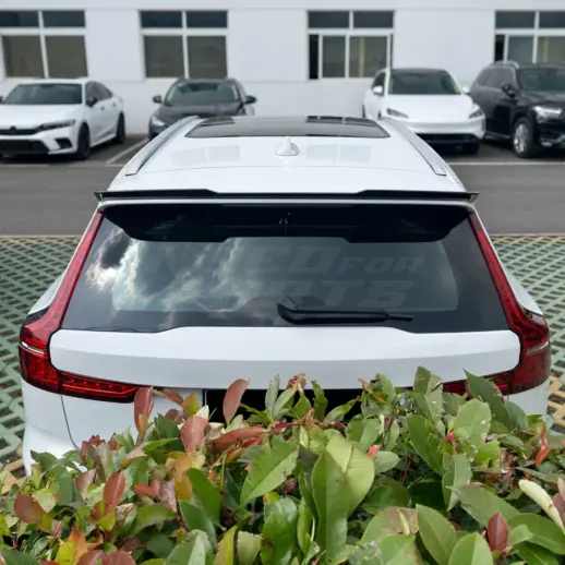 Dakspoiler voor Volvo V60 Mk2 (225)/Mk2 (227) Pre-Facelift Standard – Sport Look, Hoogglans Zwart