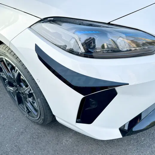 Canards voorbumper voor BMW 1 Series F70 M Sport & M135 – M Performance Look, Hoogglans Zwart