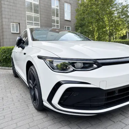 Koplampspoilers voor Volkswagen Golf 8 (Hatchback) – Sport Look, Hoogglans Zwart