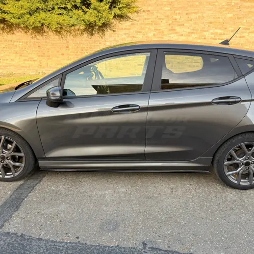 Sideskirts voor Ford Fiesta Mk8 (JA8-JR8) ST – ST Look, Hoogglans Zwart