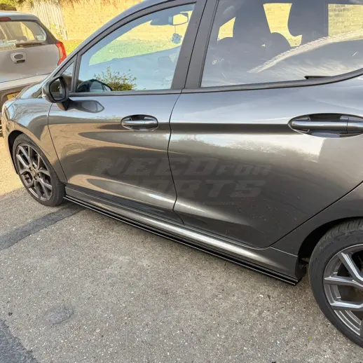 Sideskirts voor Ford Fiesta Mk8 (JA8-JR8) ST – ST Look, Hoogglans Zwart