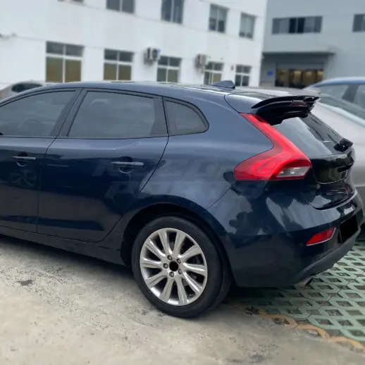 Dakspoiler voor Volvo V40 525/526 Standard – Sport Look, Hoogglans Zwart