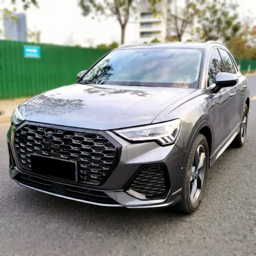Grille met mistlampcovers voor Audi Q3/Q3 S Line F3 (SUV & Sportback) – RSQ3 Look, Hoogglans Zwart