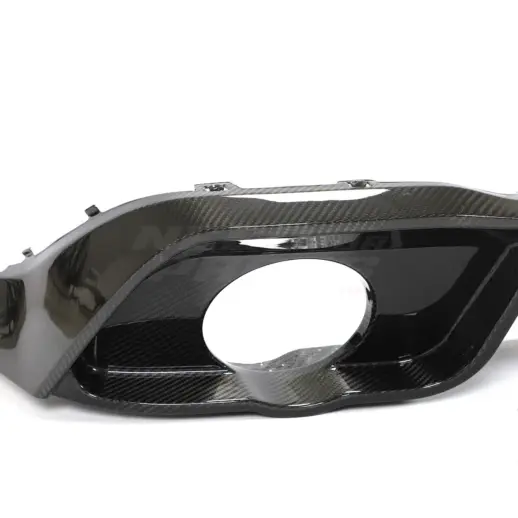 Dry carbon Diffuser met LED-remlicht voor Volkswagen Golf 8/8.5 (Hatchback) R Line & GTD & GTE & GTI – O-O – TCS Spec X